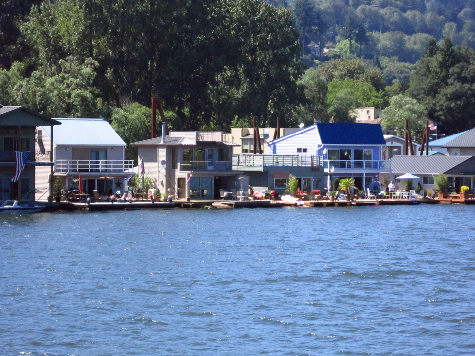 Willamette River PDX RS